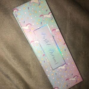 Pastel Dreams Blackheart Eyeshadow Palette